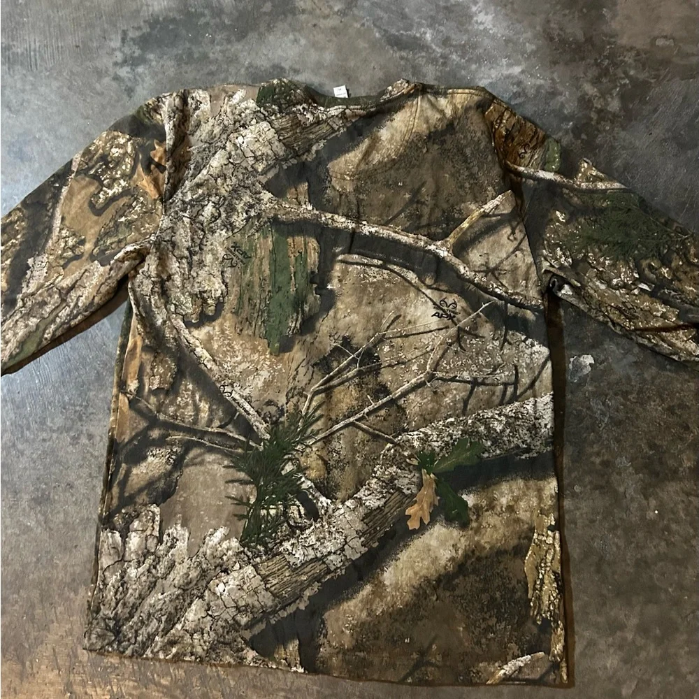 Realtree Camouflage Long Sleeve Tee - Picture 3 of 3